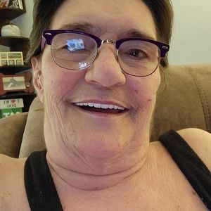 Meet your Posher, Connie